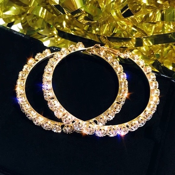 **NEW 18K Yellow Gold Diamond Hoop Earrings - Picture 2 of 5